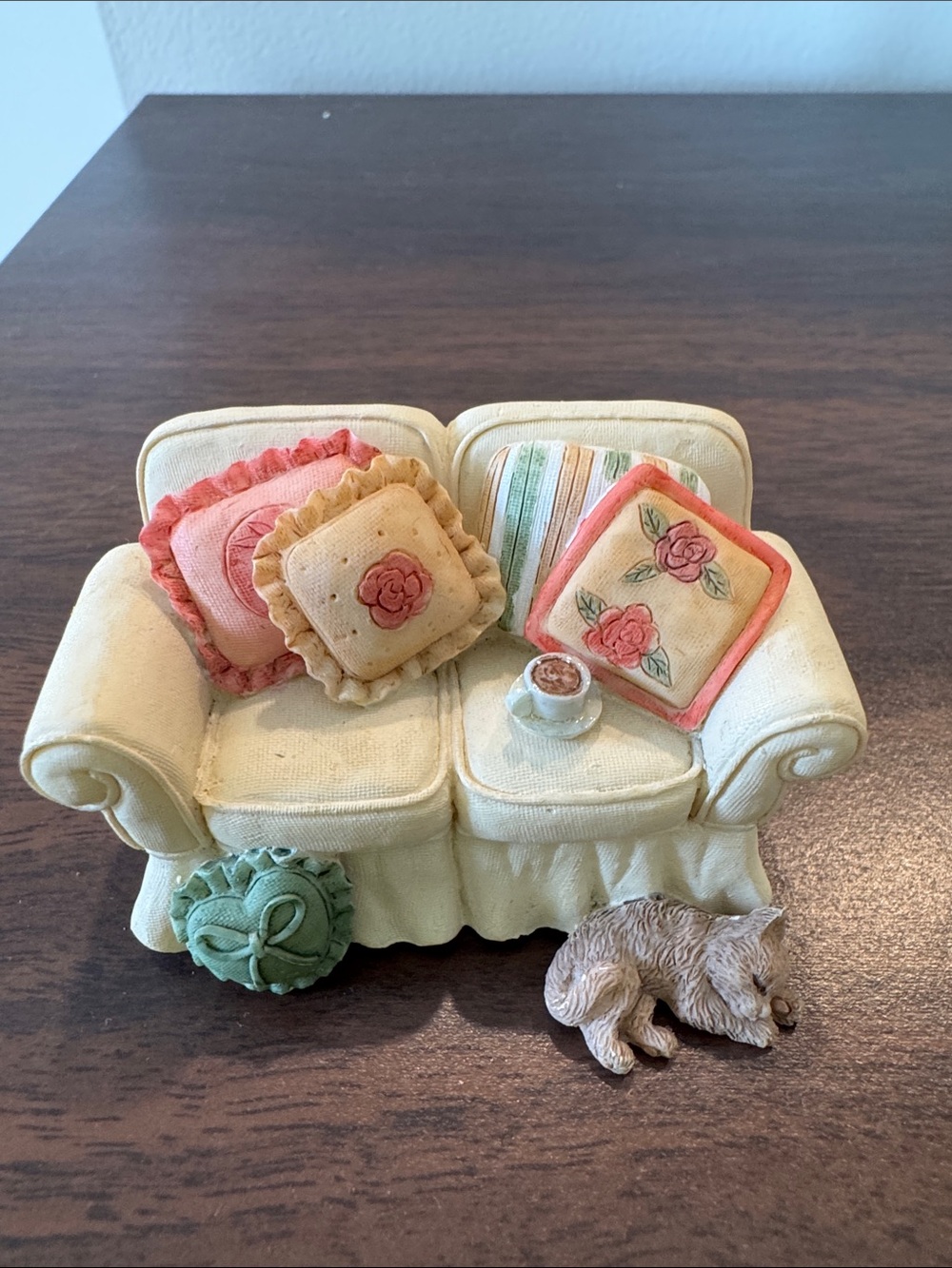 Vintage Avon Victorian Memories Miniature Furniture Sets - 12 Piece Lot - Picture 9 of 13